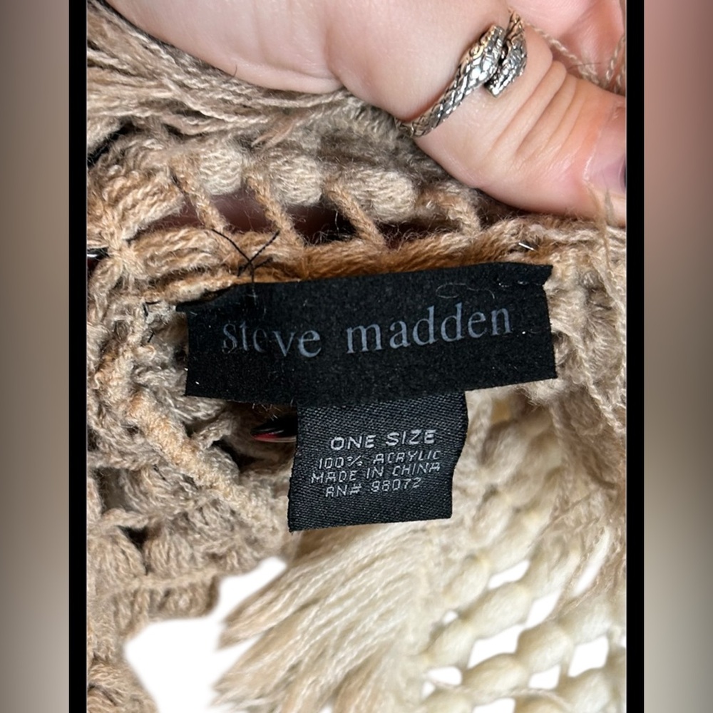 Steve Madden Y2K White Brown Ombré Knit Infinity Scarf - Picture 2 of 3
